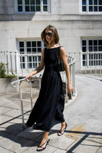 Carrie - Boat neck dress - Black