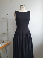 Carrie - Boat neck dress - Black