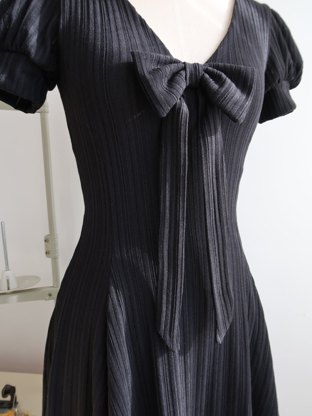 Bella dress in Black