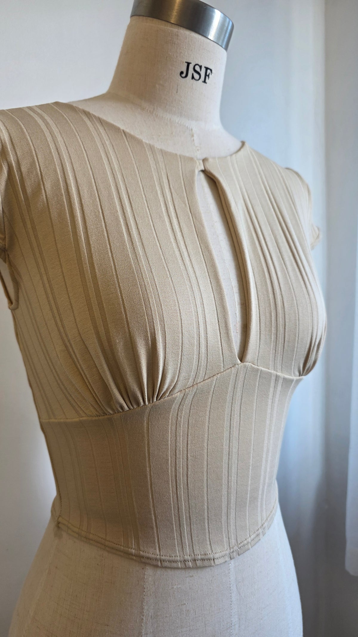 Solene Top in Beige