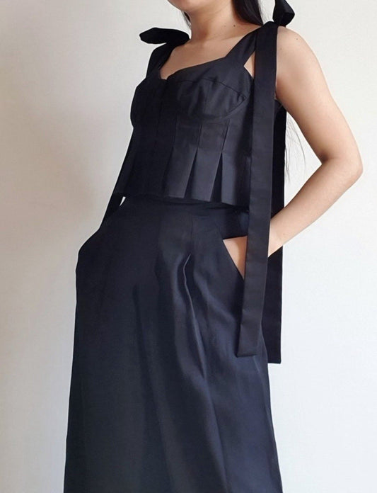 Black Pleated top